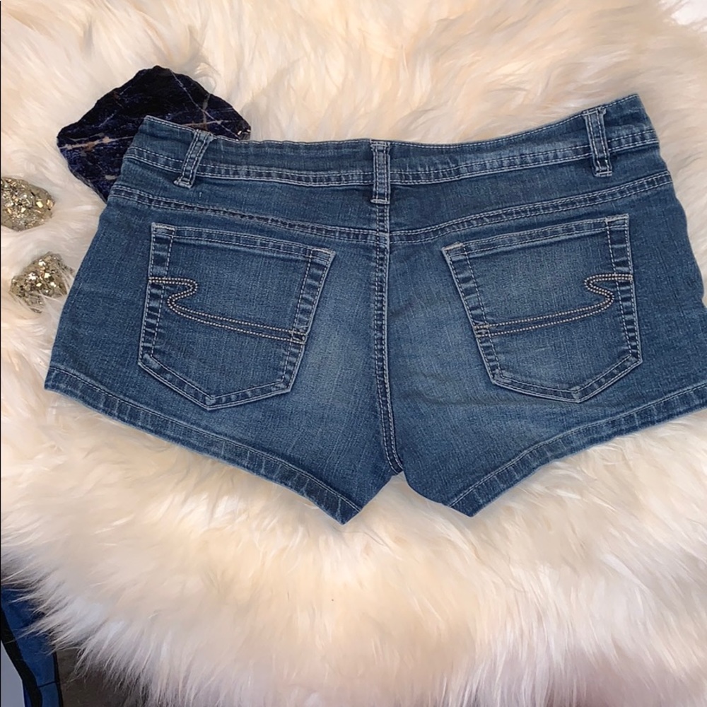 Size 7 ardene jean shorts